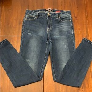 Makers skinny jeans. Size 29